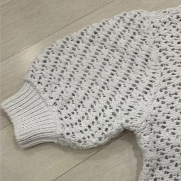 Design History White Button-Up Women's Cardigan - Picture 6 of 12